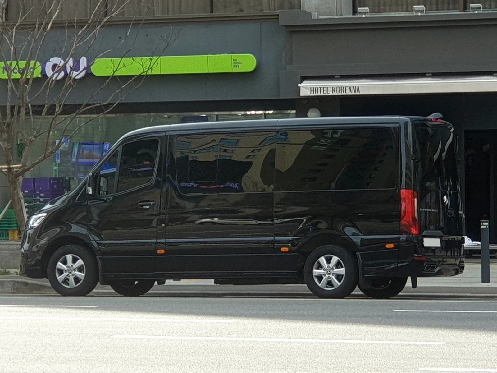 Sprinter van, photo 1 of 3